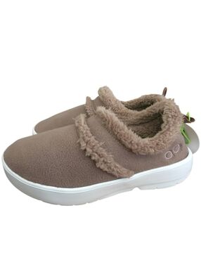 Oofos Oocoozie Low Womens Size 9.5 Chocolate Sherpa Recovery Comfort Shoes NWT